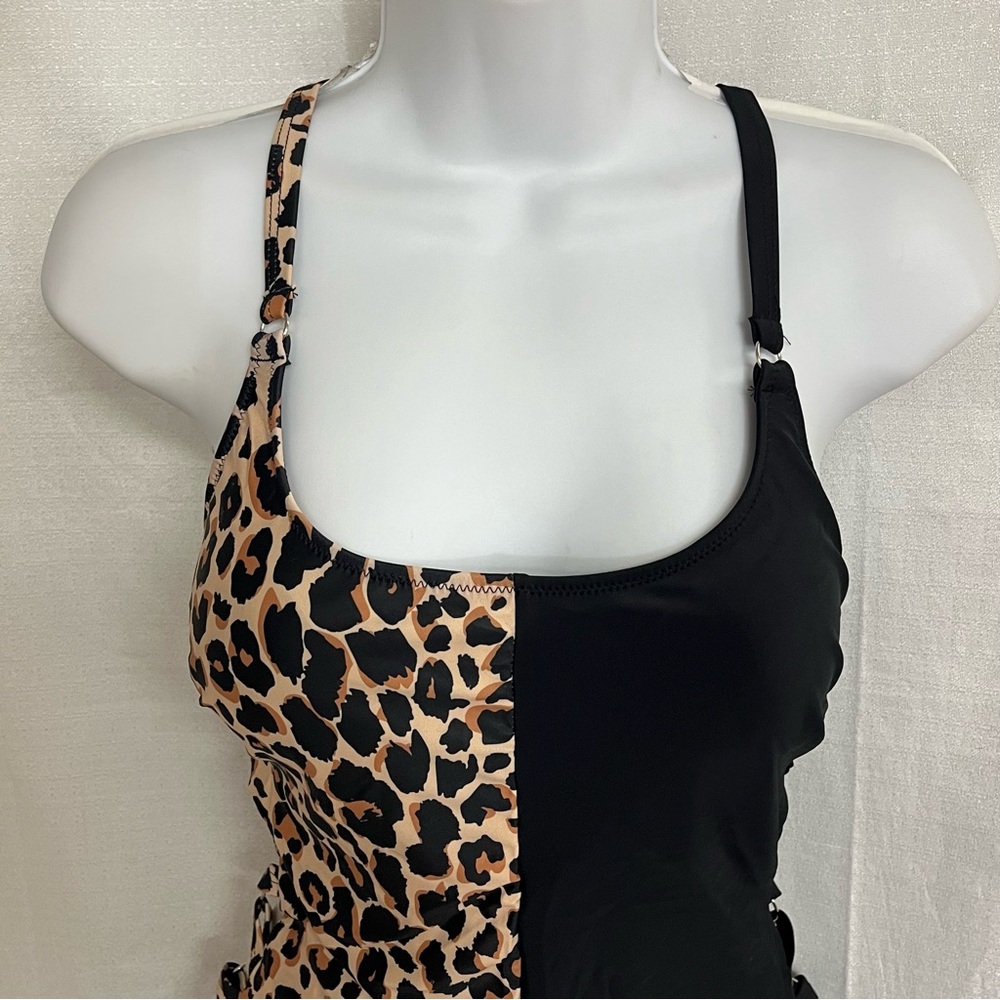 Tempt me ladies stylish one piece lace up swimsuit size large (NWT) - Picture 3 of 8
